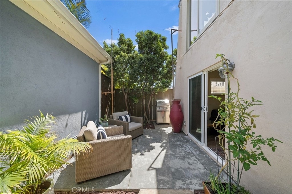 215 Monterey - Photo 0