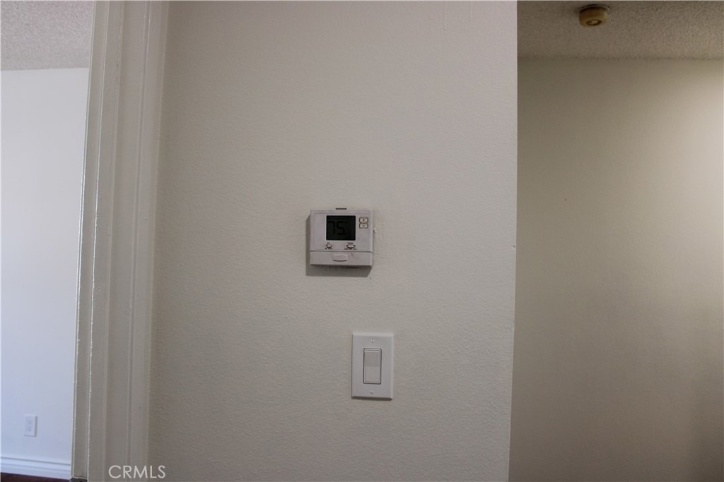 260 E Beverly Boulevard - Photo 12