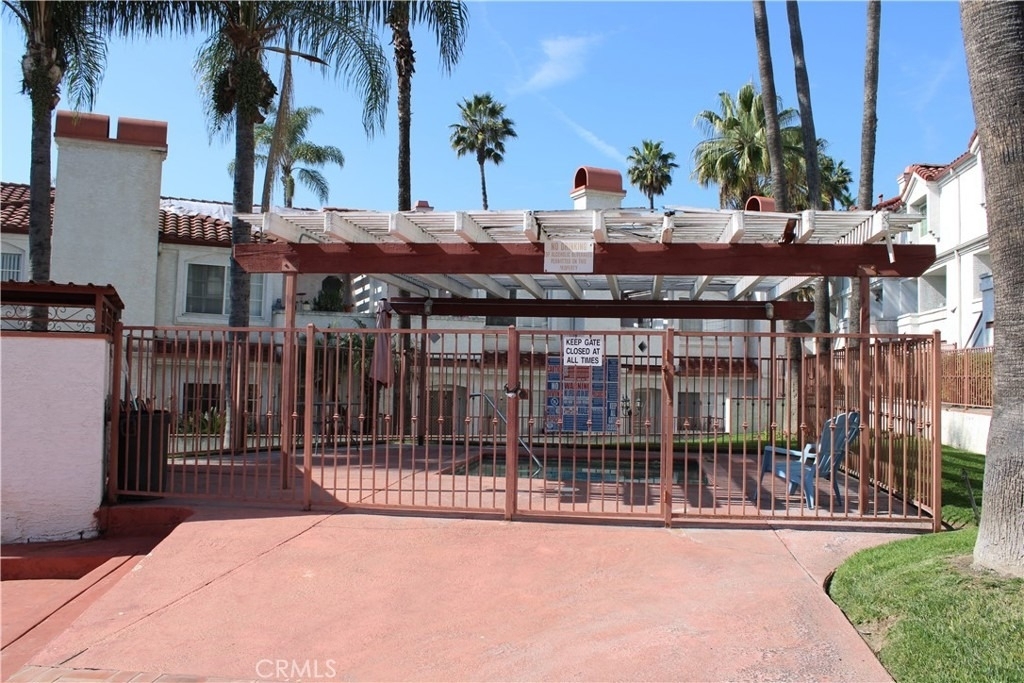 260 E Beverly Boulevard - Photo 17