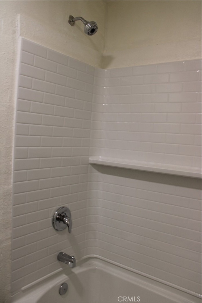 260 E Beverly Boulevard - Photo 10