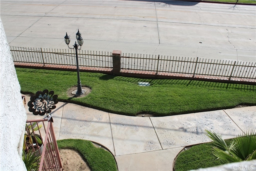 260 E Beverly Boulevard - Photo 14