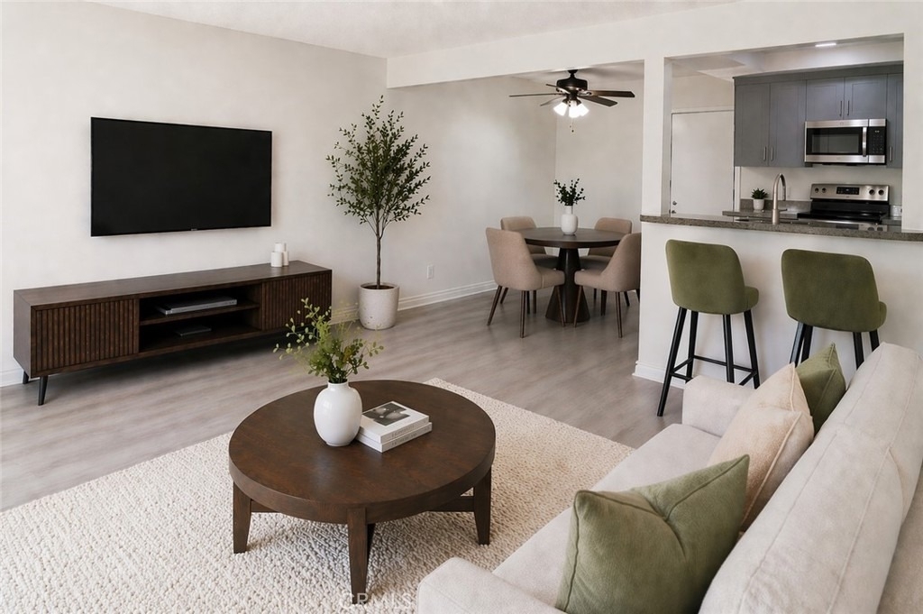 260 E Beverly Boulevard - Photo 21