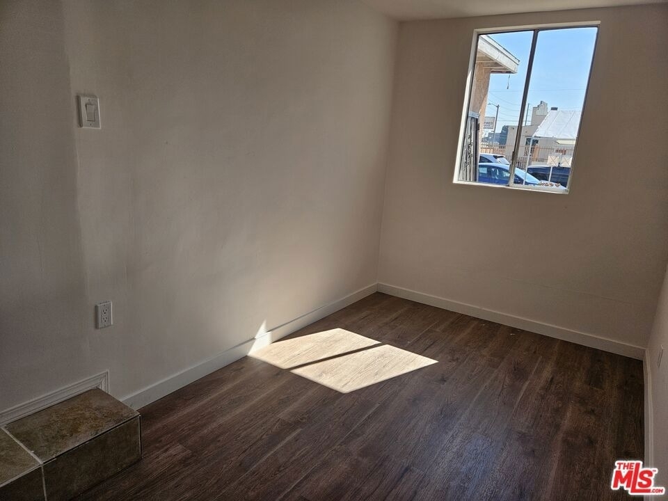 263 E 84th Place - Photo 14