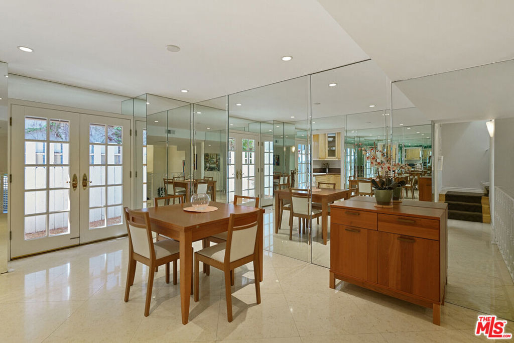1131 Alta Loma Road - Photo 7