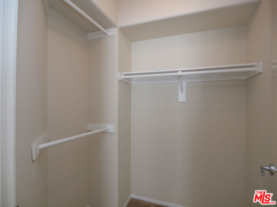 10627 Moorpark Street - Photo 11