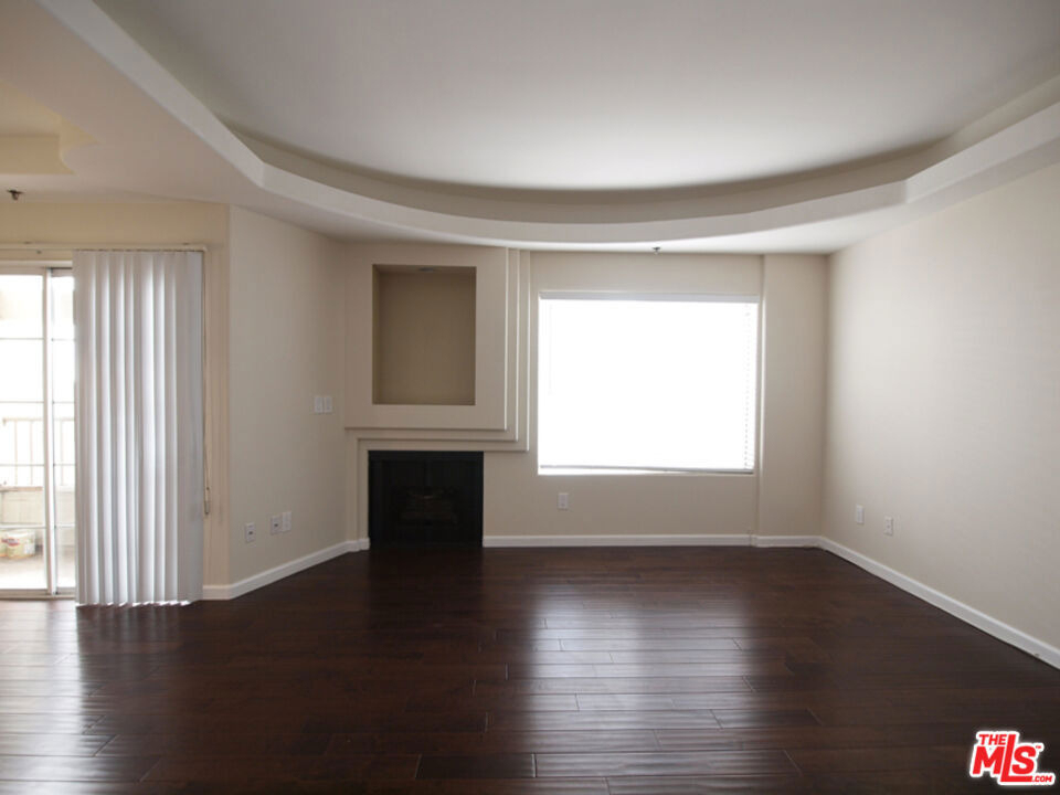 10627 Moorpark Street - Photo 4