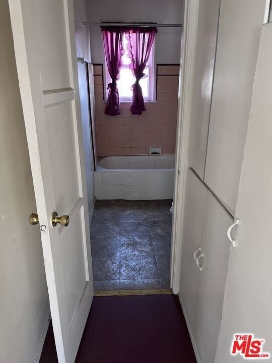 8472 S Main Street - Photo 4