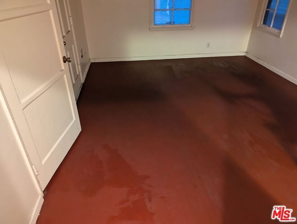 8472 S Main Street - Photo 1