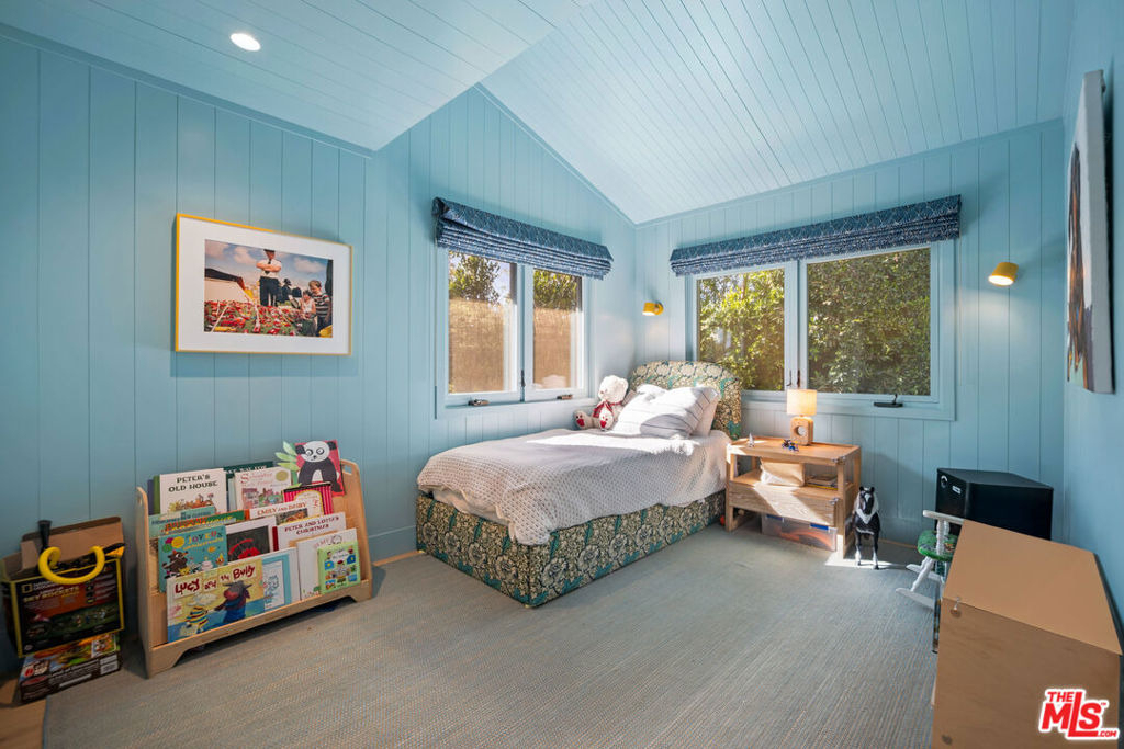 7038 Dume Drive - Photo 33