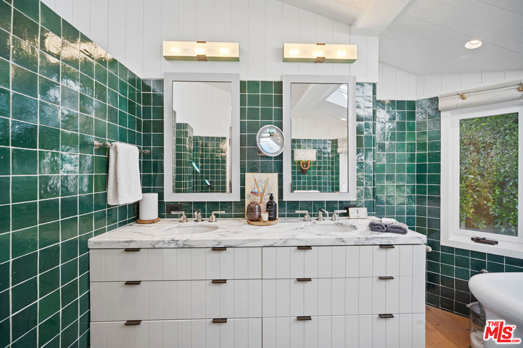 7038 Dume Drive - Photo 30