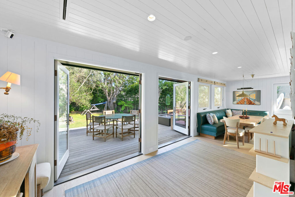 7038 Dume Drive - Photo 21