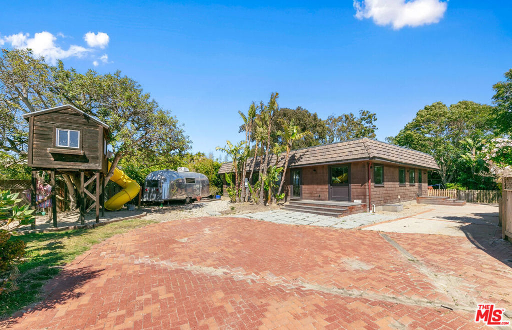7038 Dume Drive - Photo 8