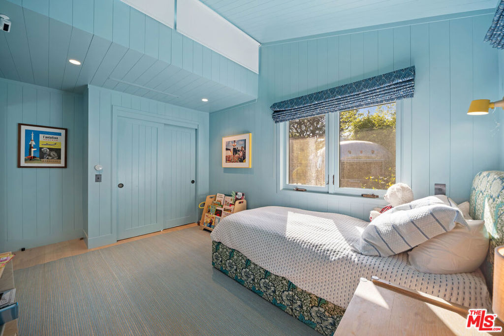 7038 Dume Drive - Photo 34