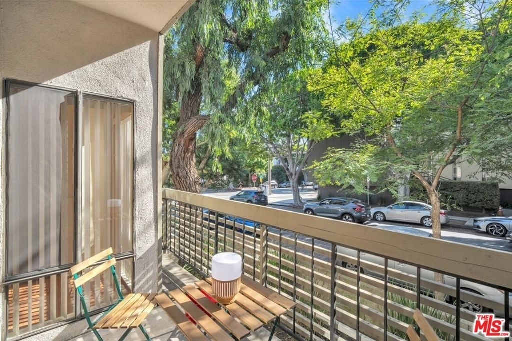 2909 Arizona Avenue - Photo 7