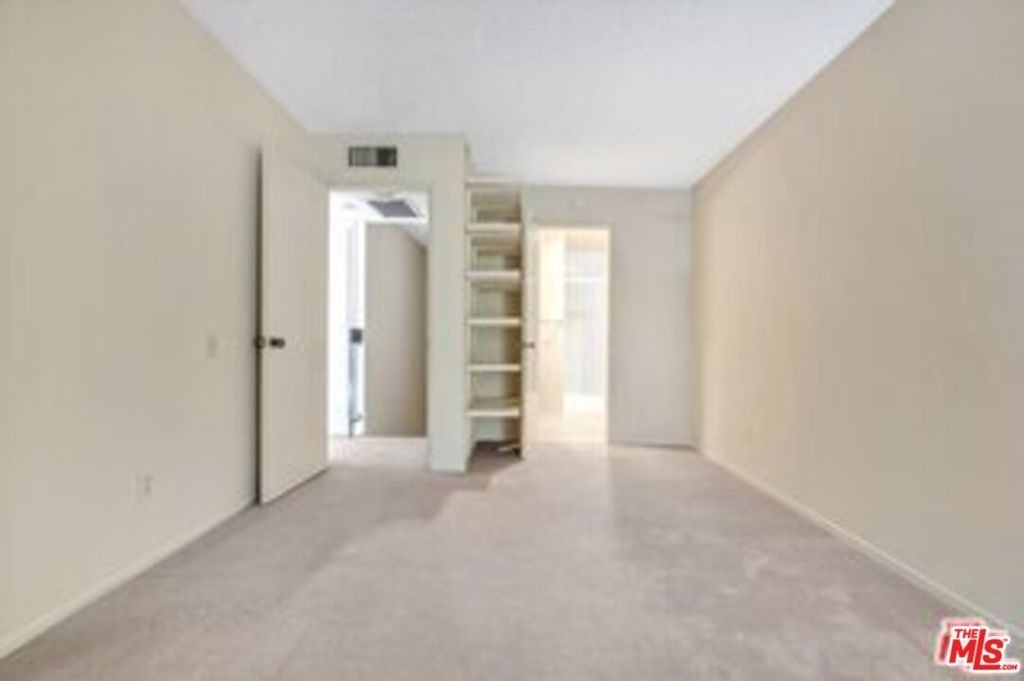 2909 Arizona Avenue - Photo 5