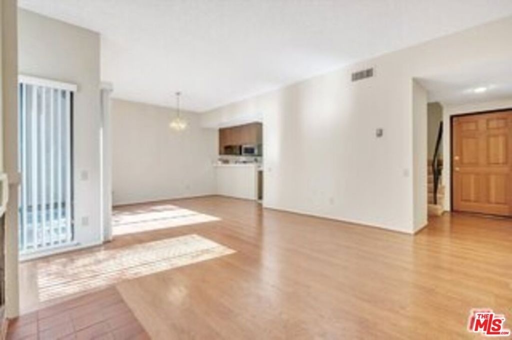 2909 Arizona Avenue - Photo 9