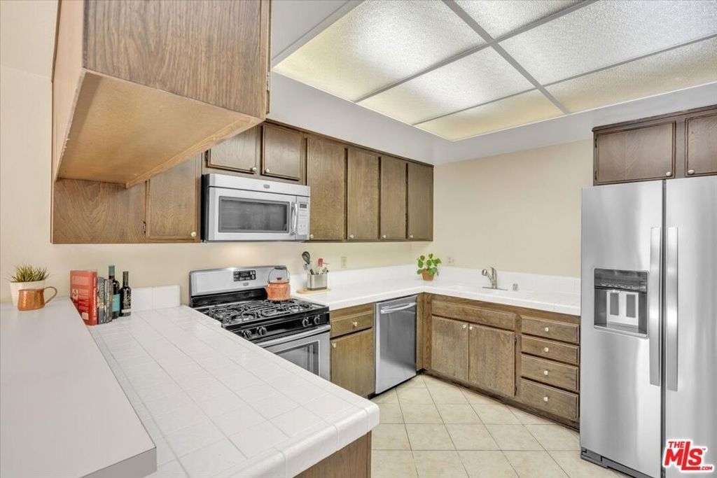 2909 Arizona Avenue - Photo 19