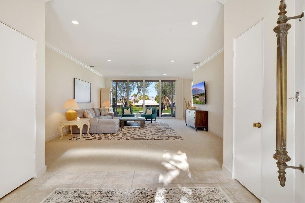 47126 El Menara Circle - Photo 3