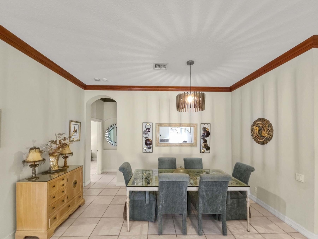 5058 Glenville Drive - Photo 8