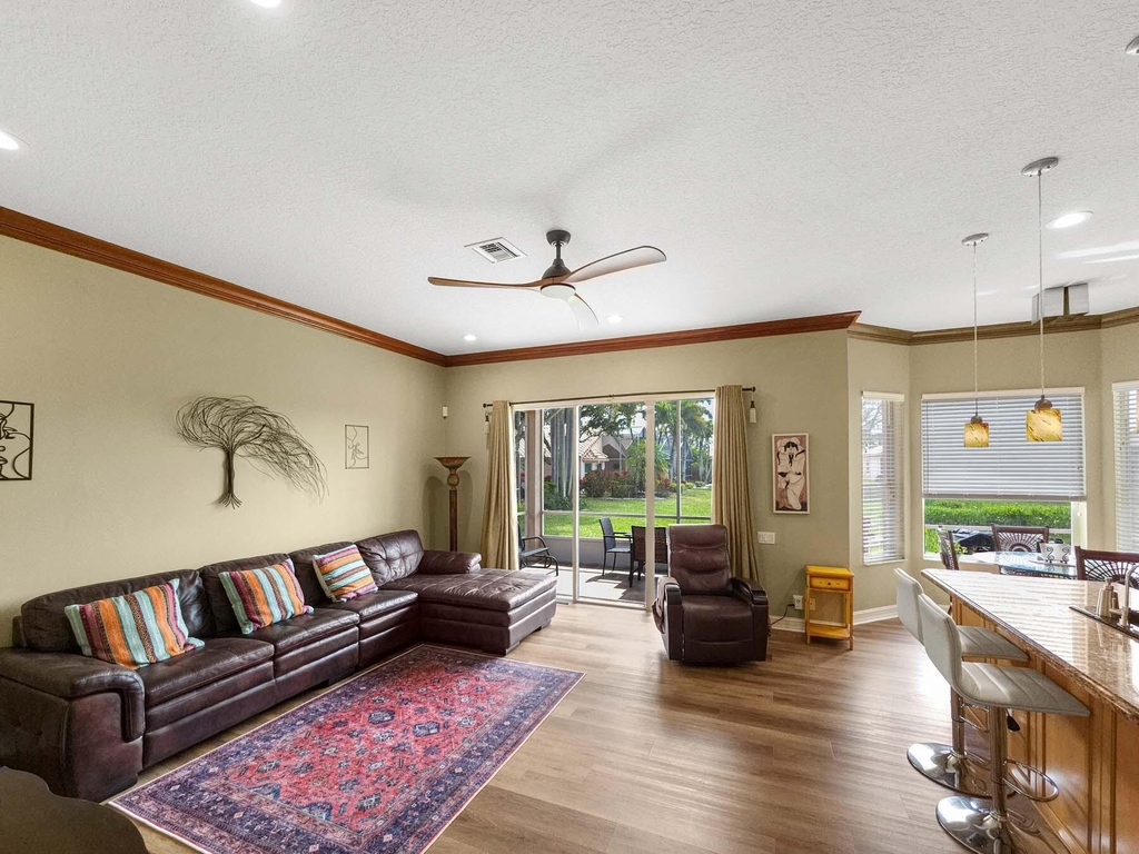 5058 Glenville Drive - Photo 12