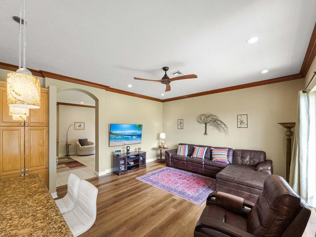5058 Glenville Drive - Photo 10