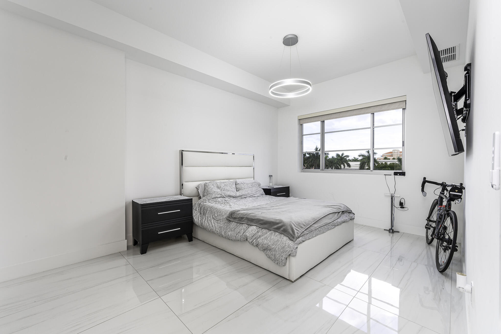 155 E Boca Raton Road - Photo 10