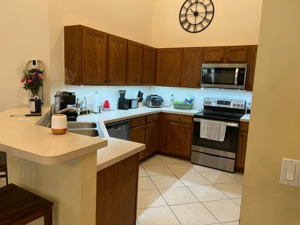 9201 Wentworth Lane - Photo 4