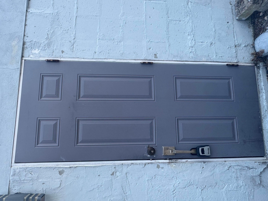 173 W 16th Street - Photo 5
