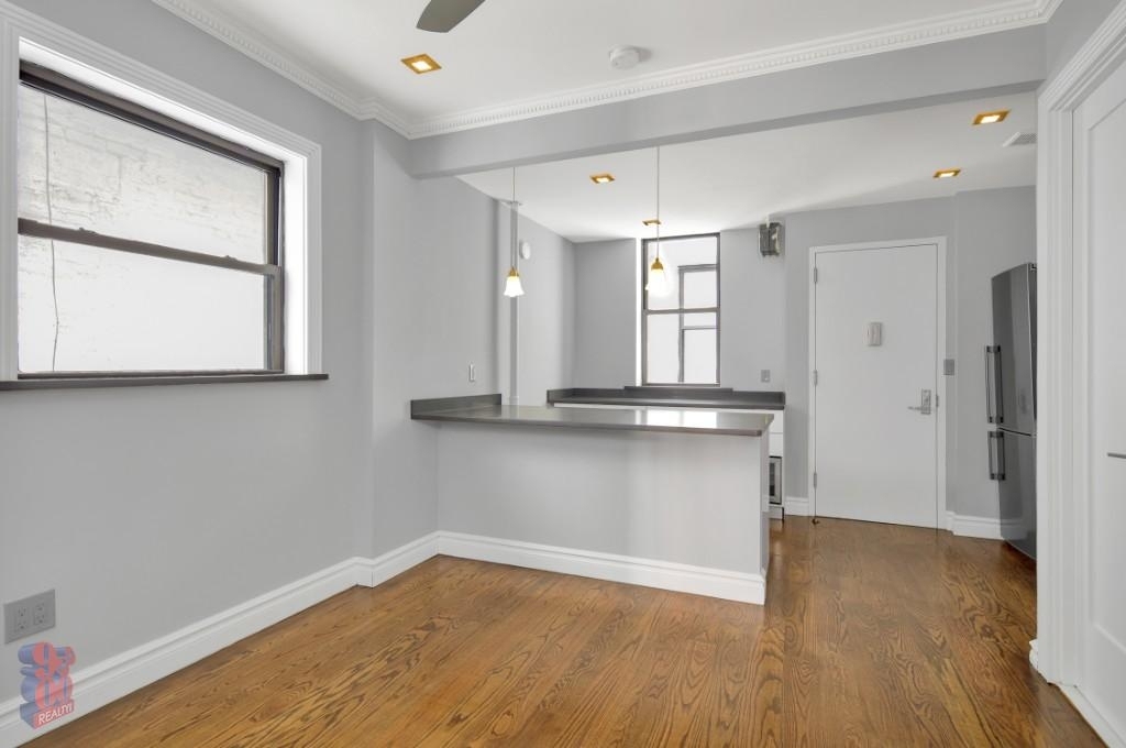 219 East 23rd Street - Photo 3