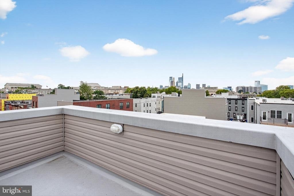 2407 W Seybert Street - Photo 27