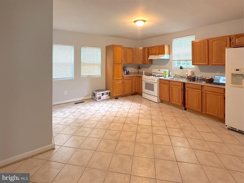 304 S Collins Avenue - Photo 4