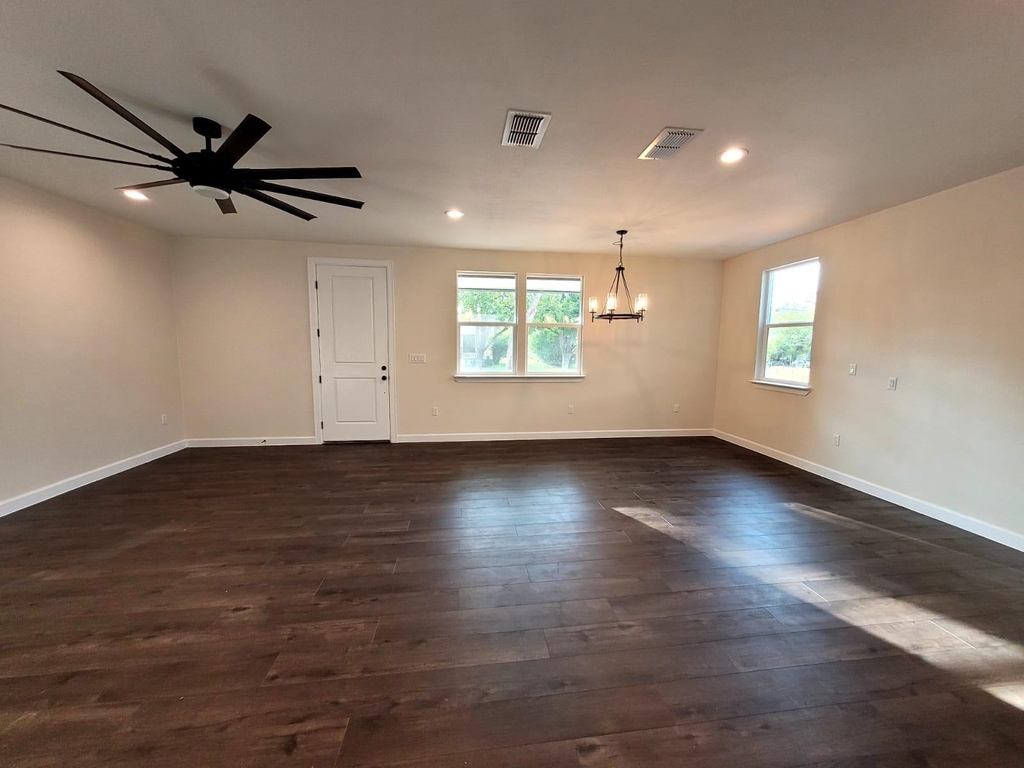 750 S Main St - Photo 6
