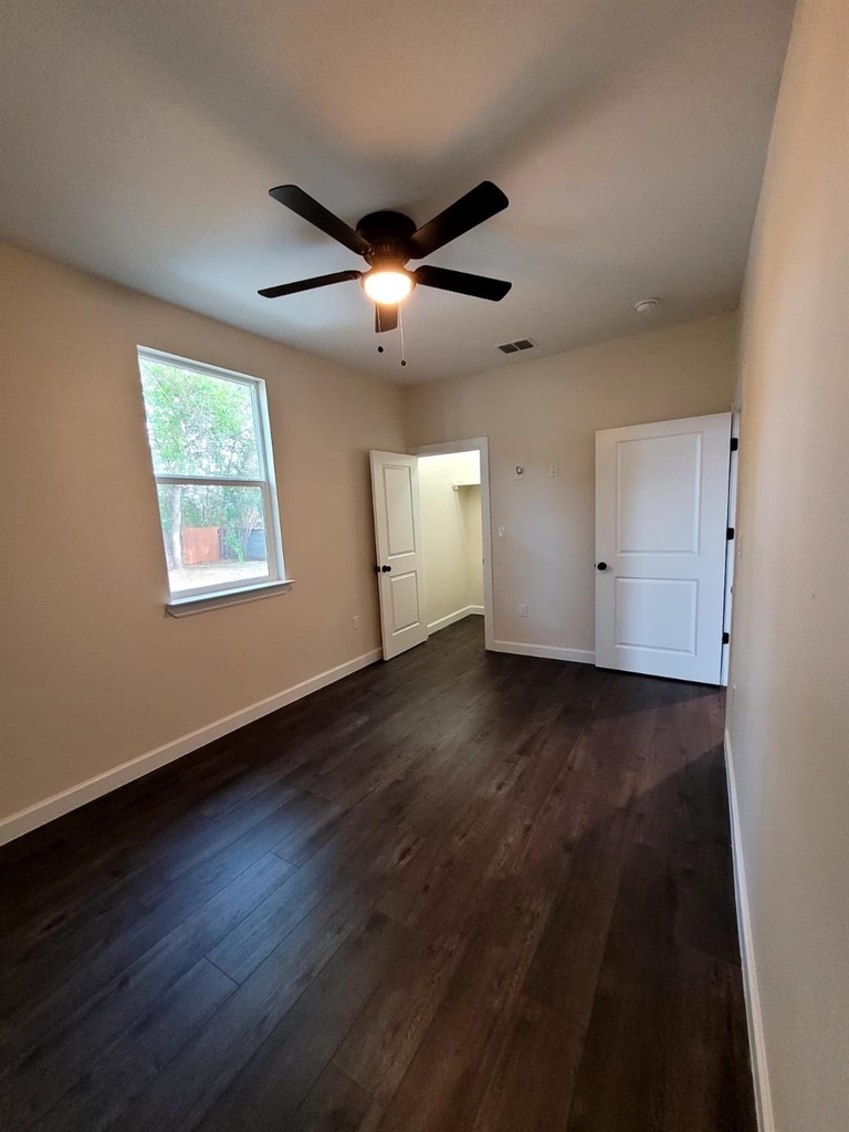 750 S Main St - Photo 16