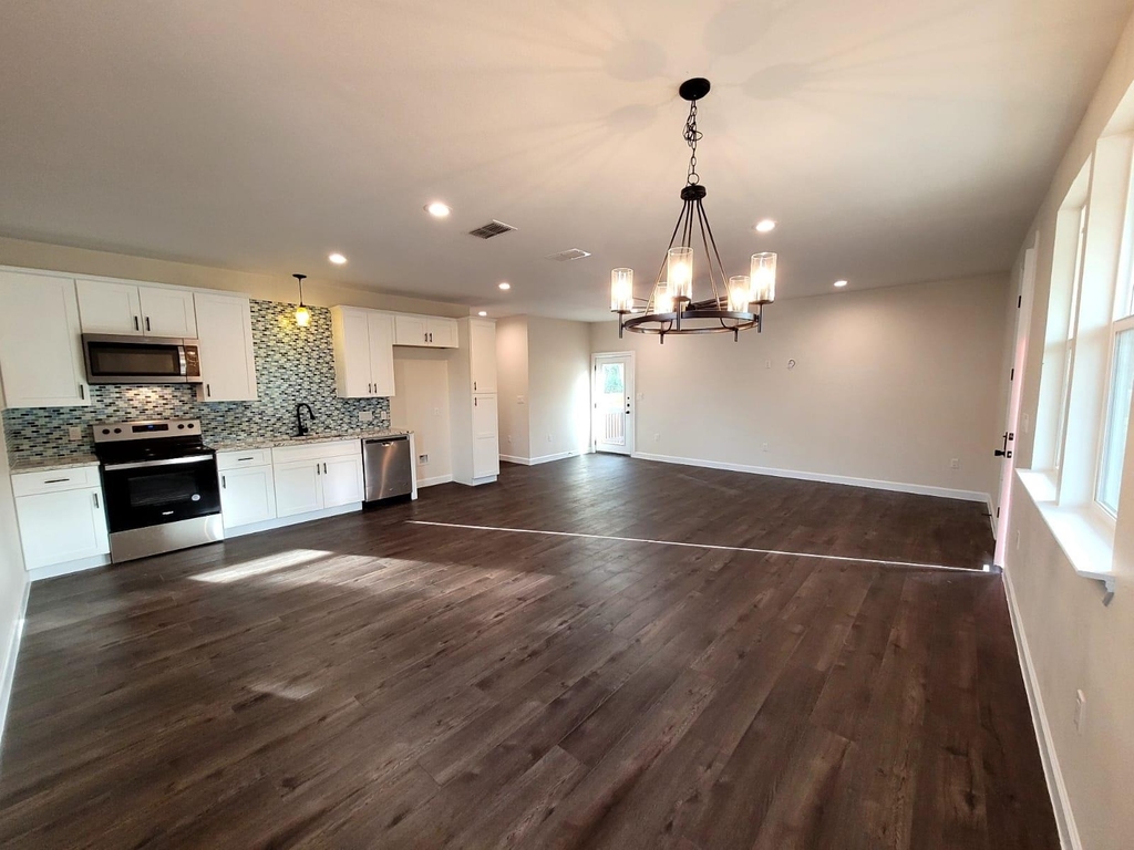 750 S Main St - Photo 5