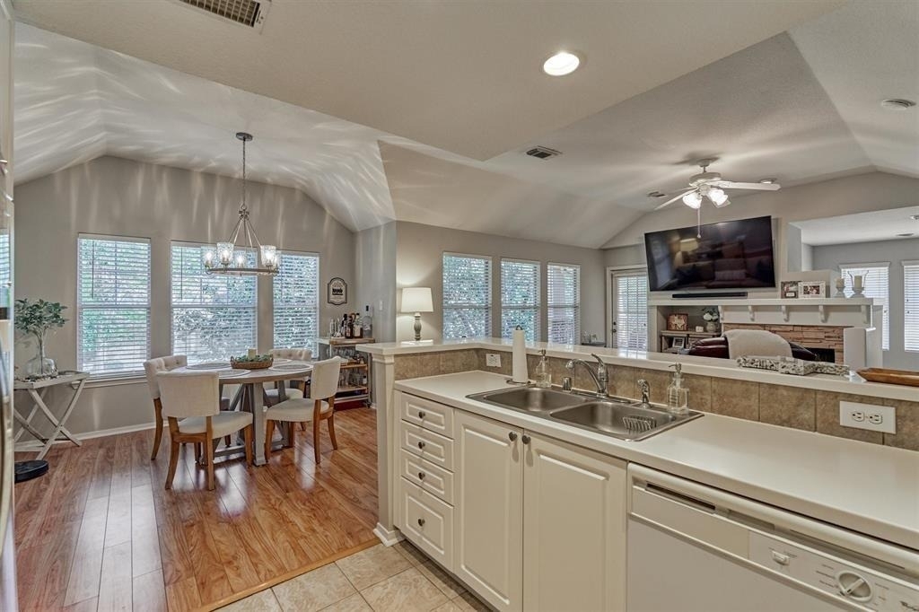 87 Woodlily Place - Photo 20