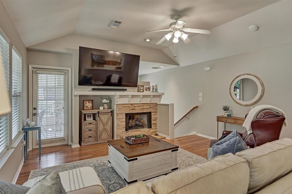 87 Woodlily Place - Photo 7