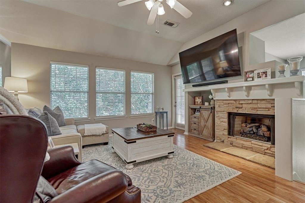87 Woodlily Place - Photo 9