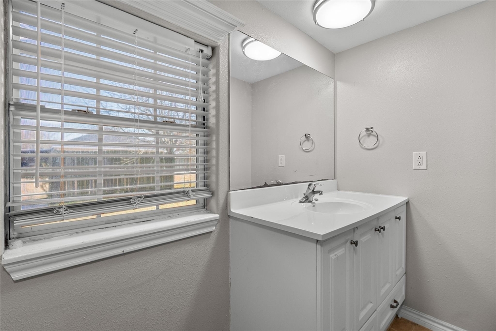 7900 Fm 2354 Unit B - Photo 5