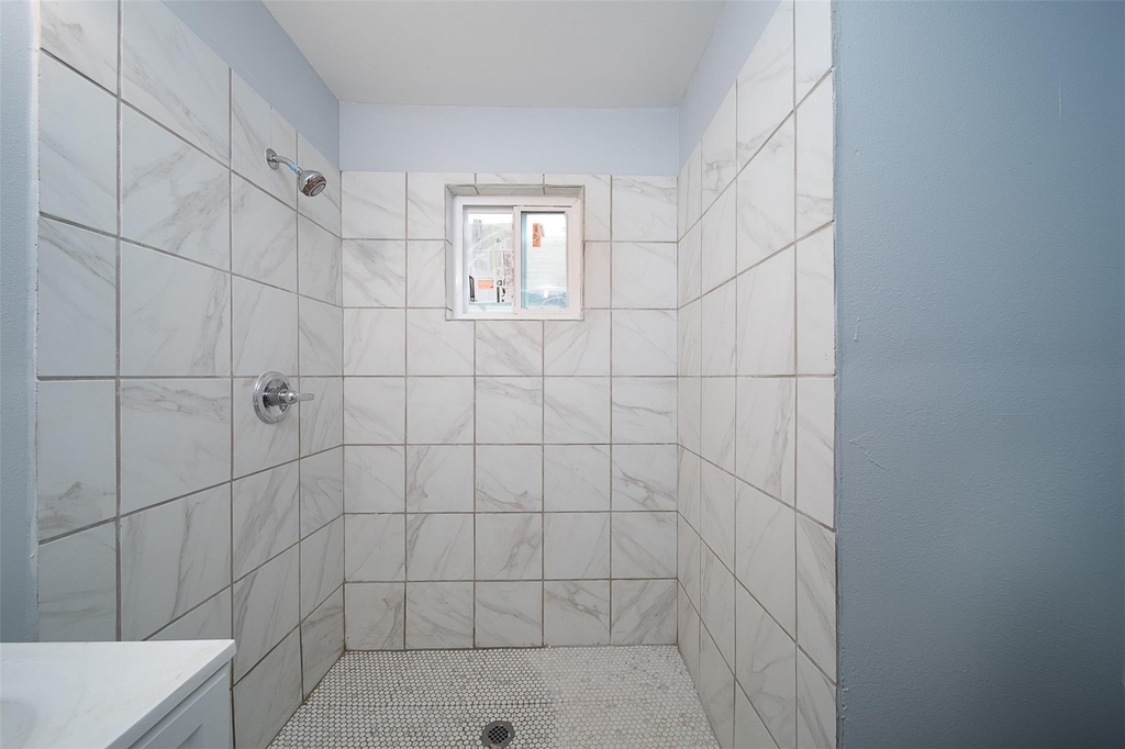 3120 Stonewall Street - Photo 5