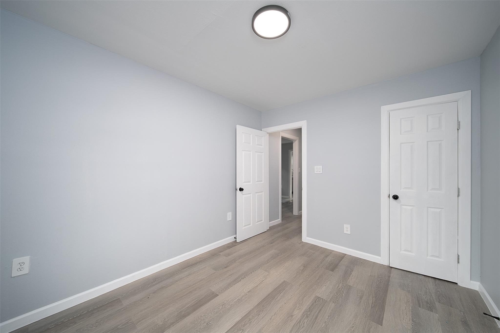 3120 Stonewall Street - Photo 2