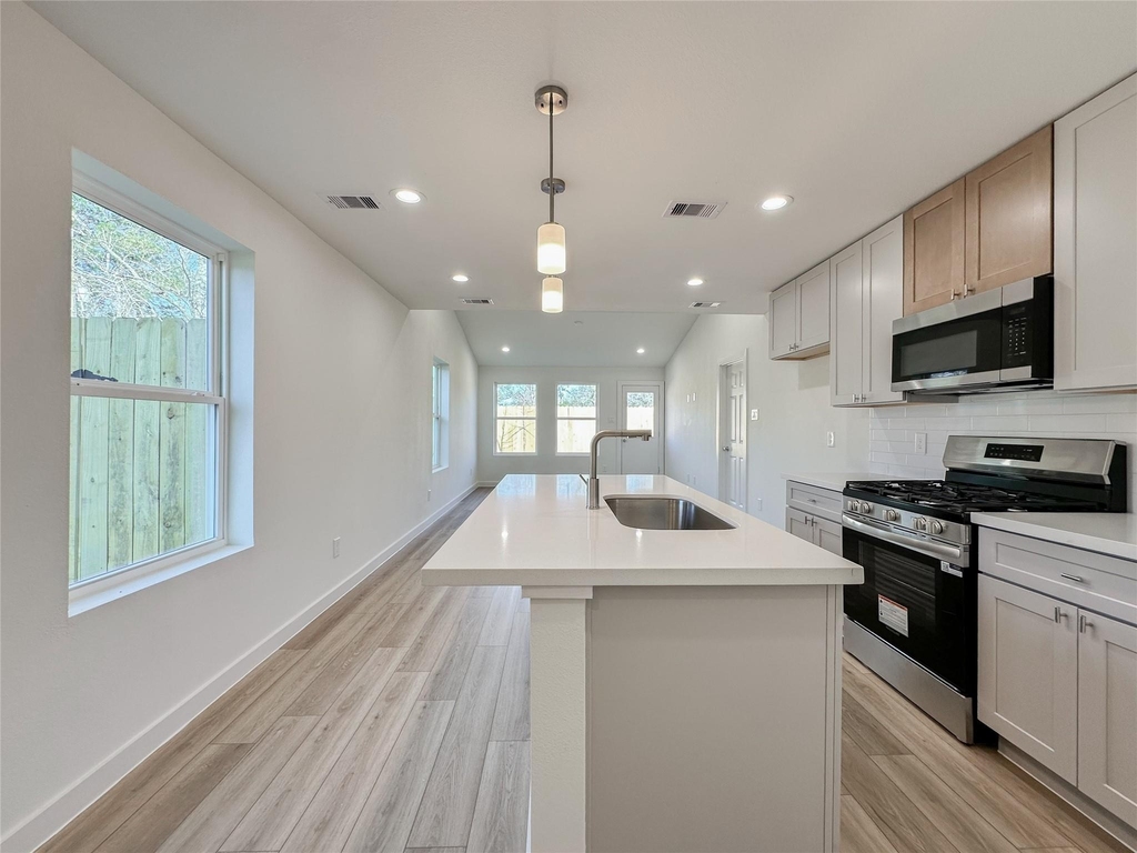 2726 Discovery Trails Court - Photo 5