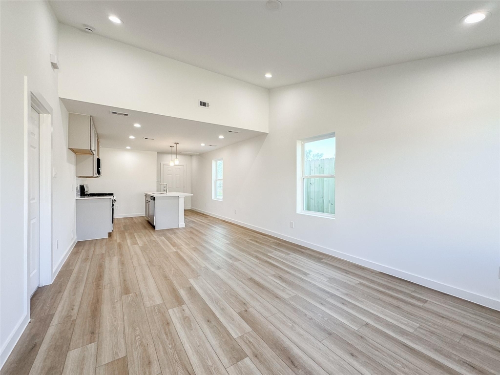 2726 Discovery Trails Court - Photo 19