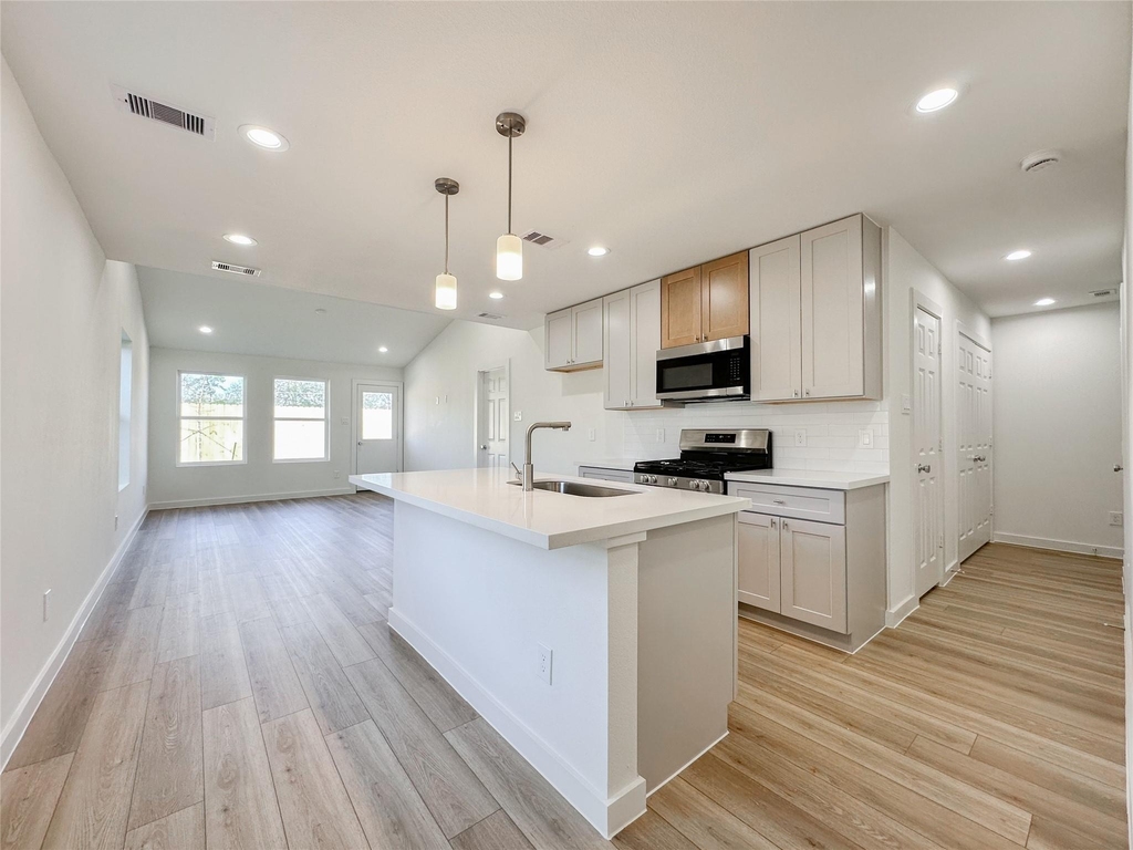 2726 Discovery Trails Court - Photo 4