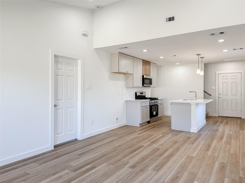 2726 Discovery Trails Court - Photo 16