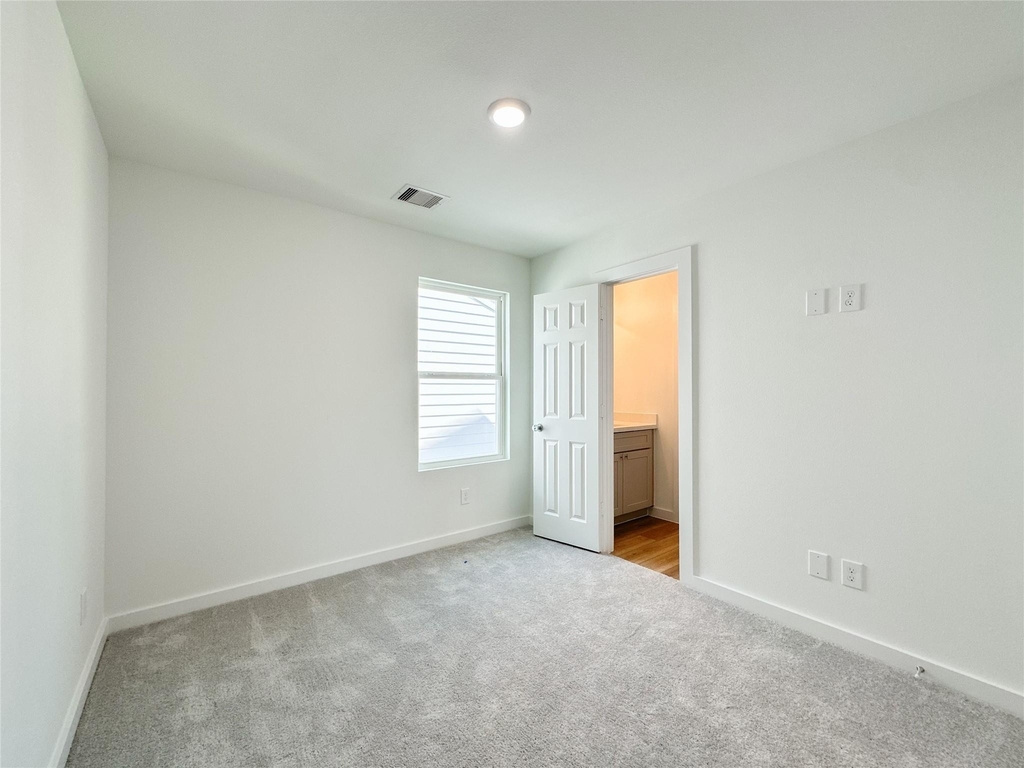 2726 Discovery Trails Court - Photo 37