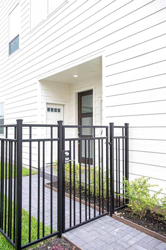 2713 Eado Edge Court - Photo 41