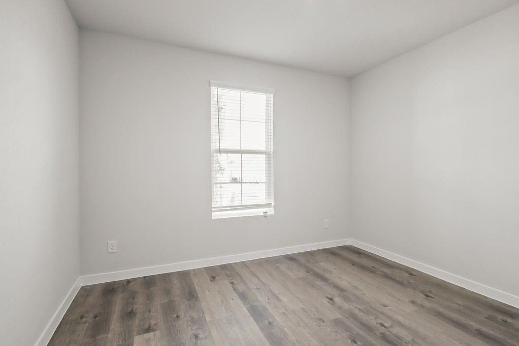 496 Shoreview Drive - Photo 10