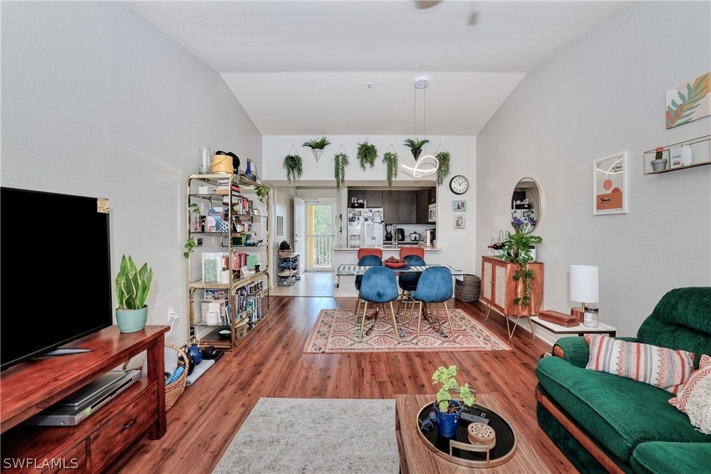 8294 Key Royal Circle - Photo 16