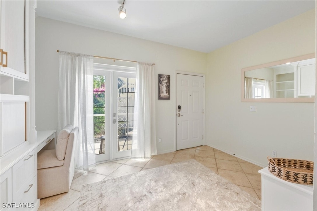 871 Tanbark Drive - Photo 2