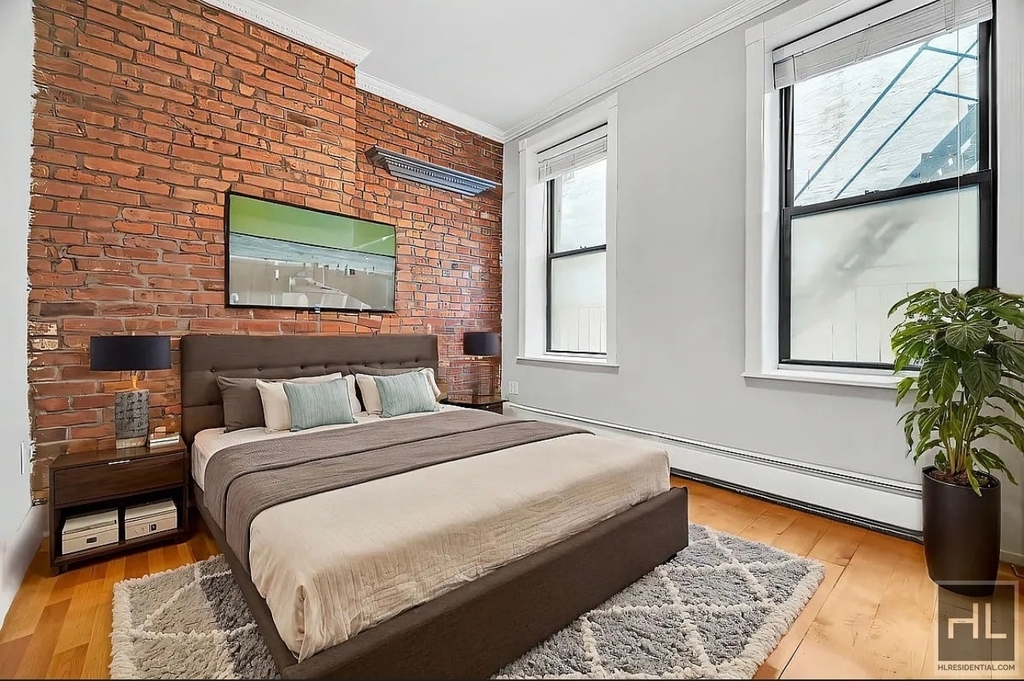 W 52nd St. - Photo 1